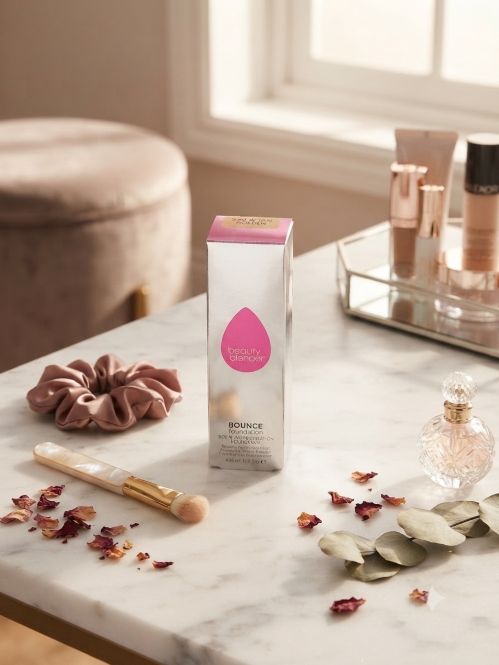 beautyblender Bounce Foundation - Pink and Silver Packaging